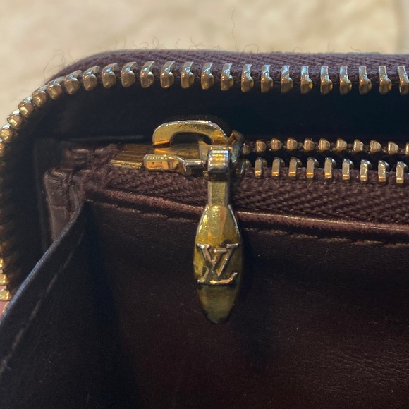 Louis Vuitton Monogram Vernis Zippy Wallet - Picture 12 of 17
